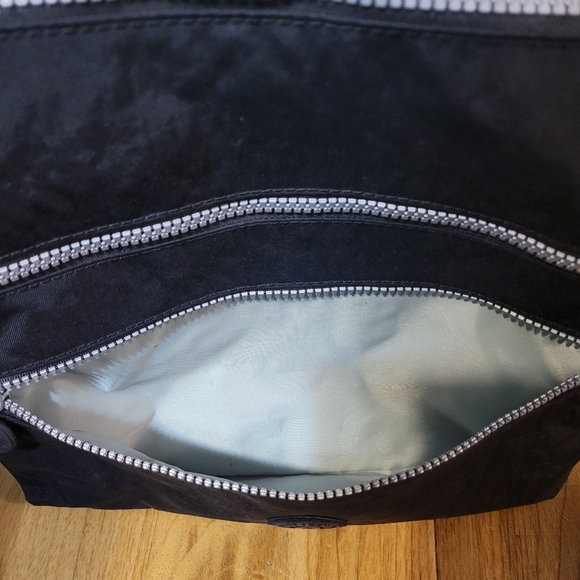 Kipling Alvar 4 pocket black nylon crossbody purse - Picture 4 of 11